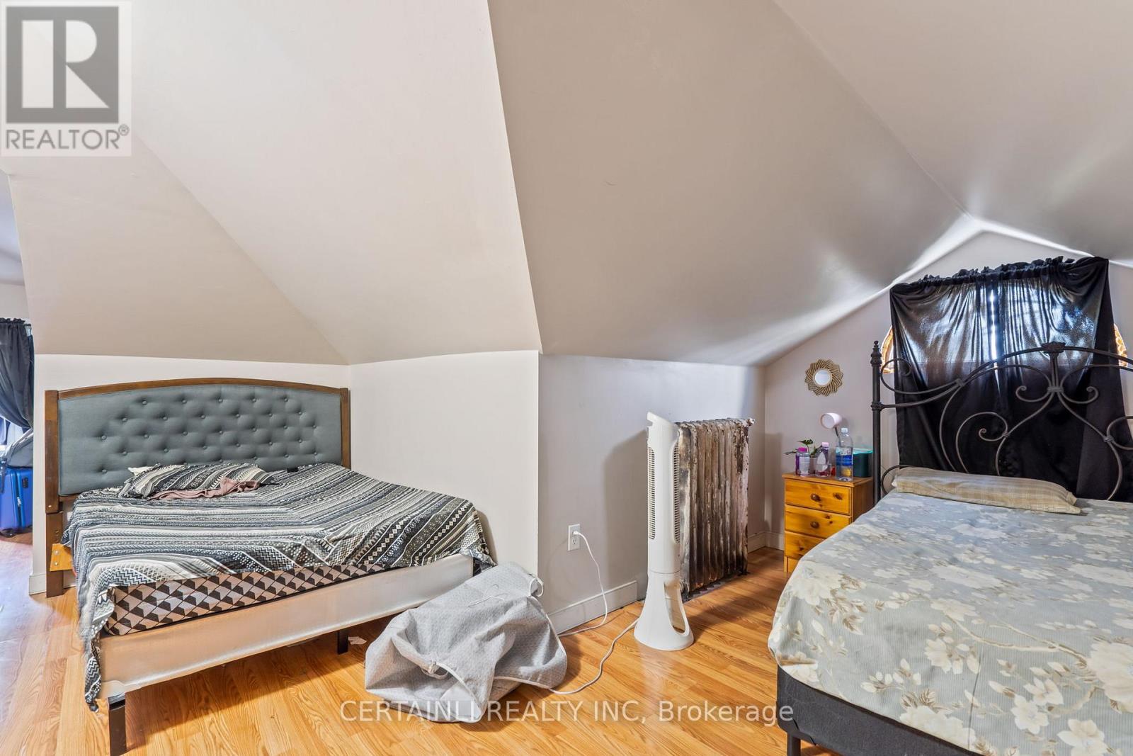 218 London Road, Sarnia, Ontario  N7T 4V5 - Photo 38 - X12373602