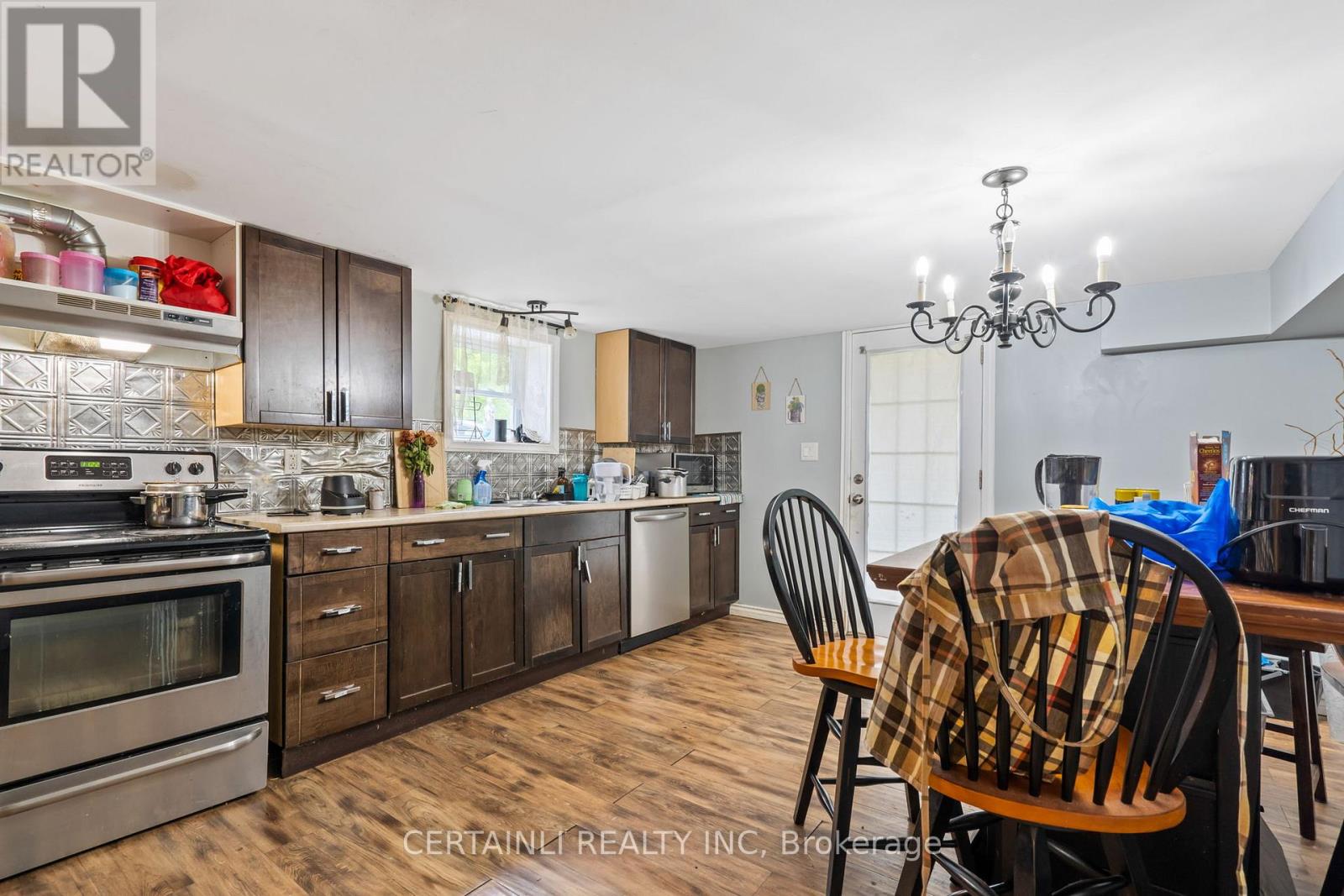218 London Road, Sarnia, Ontario  N7T 4V5 - Photo 42 - X12373602