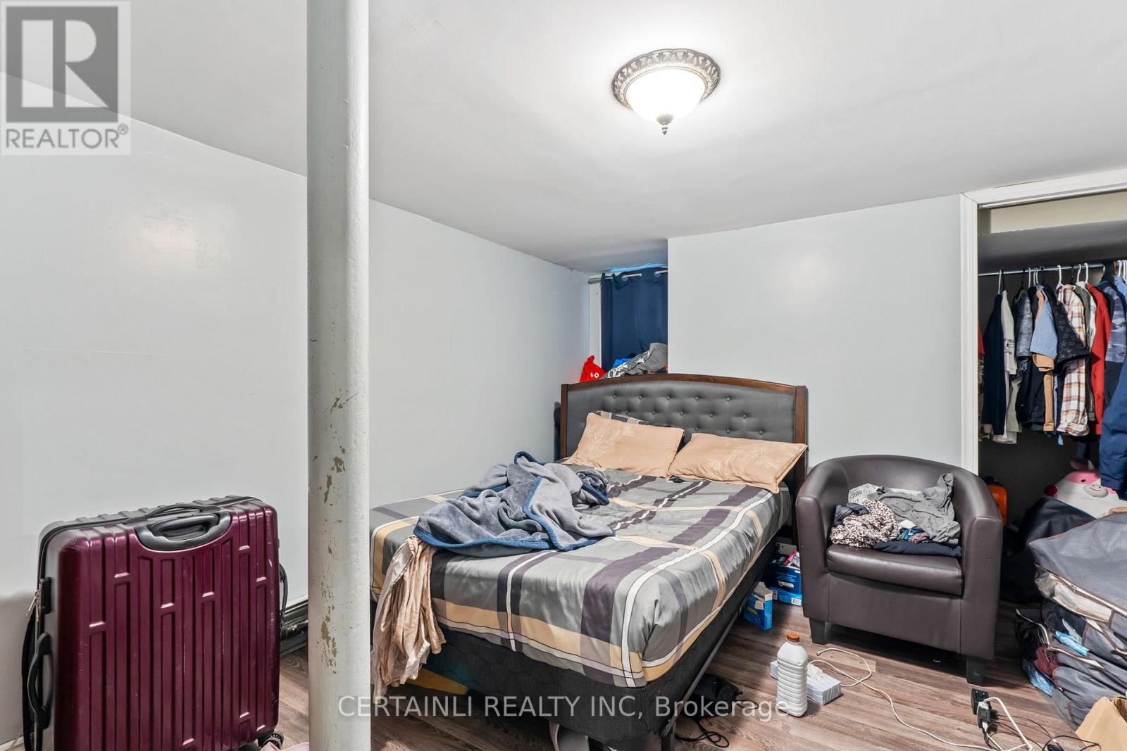218 London Road, Sarnia, Ontario  N7T 4V5 - Photo 45 - X12373602