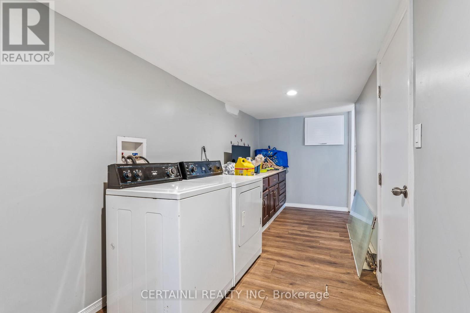 218 London Road, Sarnia, Ontario  N7T 4V5 - Photo 46 - X12373602