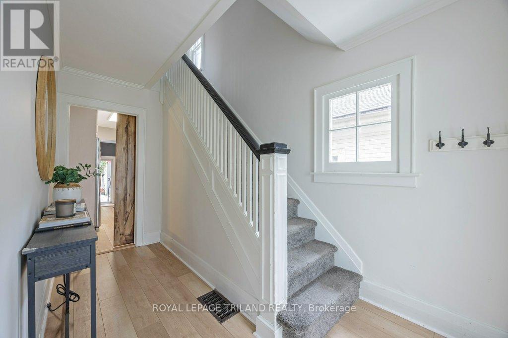818 Talbot Street, London East, Ontario  N6A 2V8 - Photo 6 - X12373638