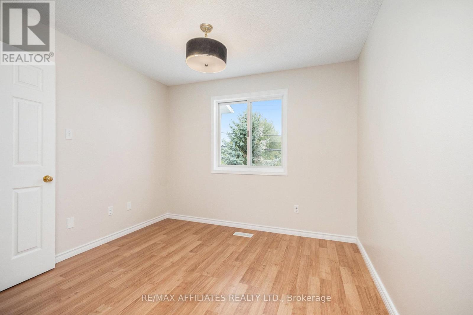 162 Morris Street, Carleton Place, Ontario  K7C 4N2 - Photo 15 - X12373654