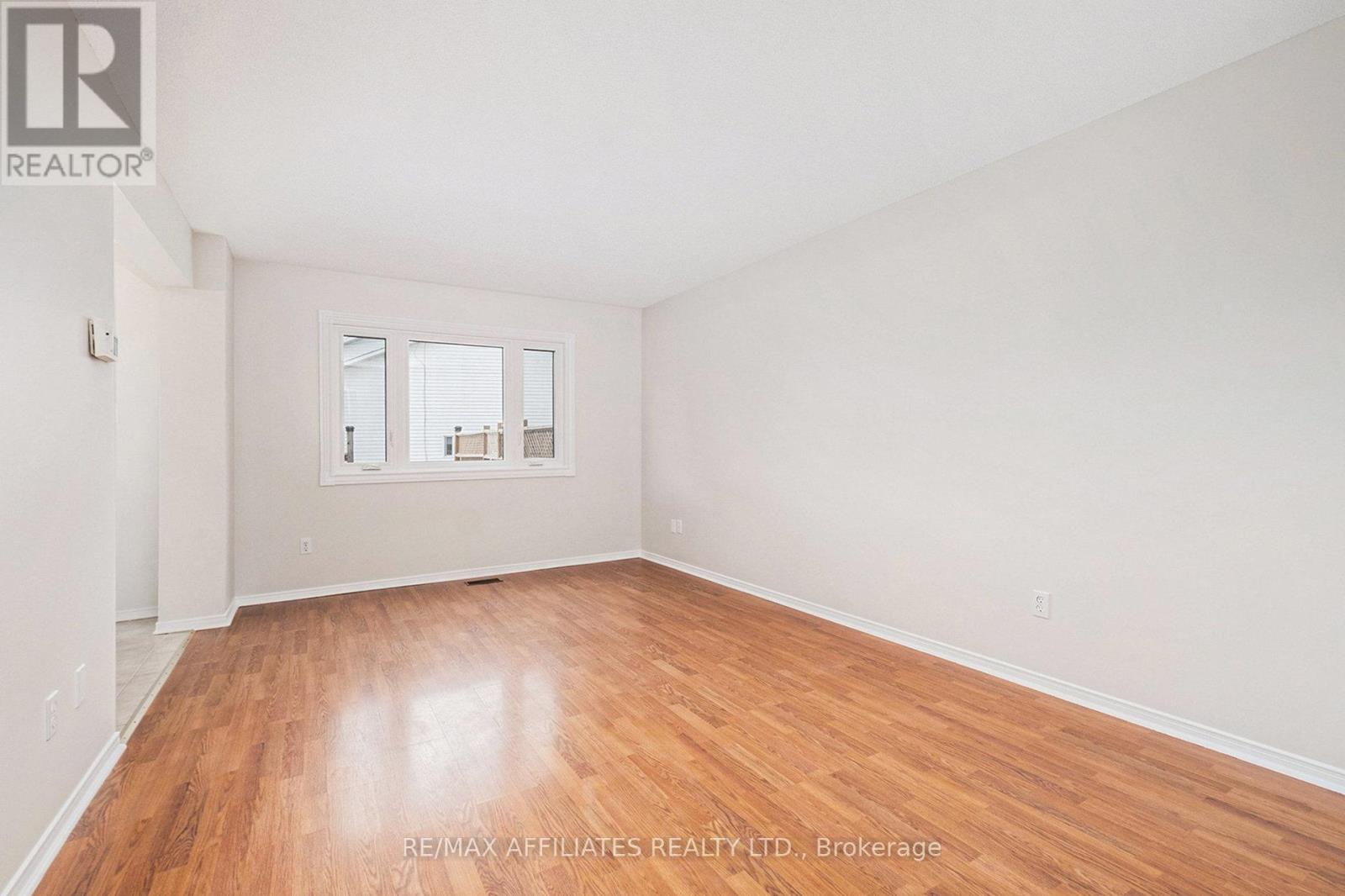 162 Morris Street, Carleton Place, Ontario  K7C 4N2 - Photo 7 - X12373654