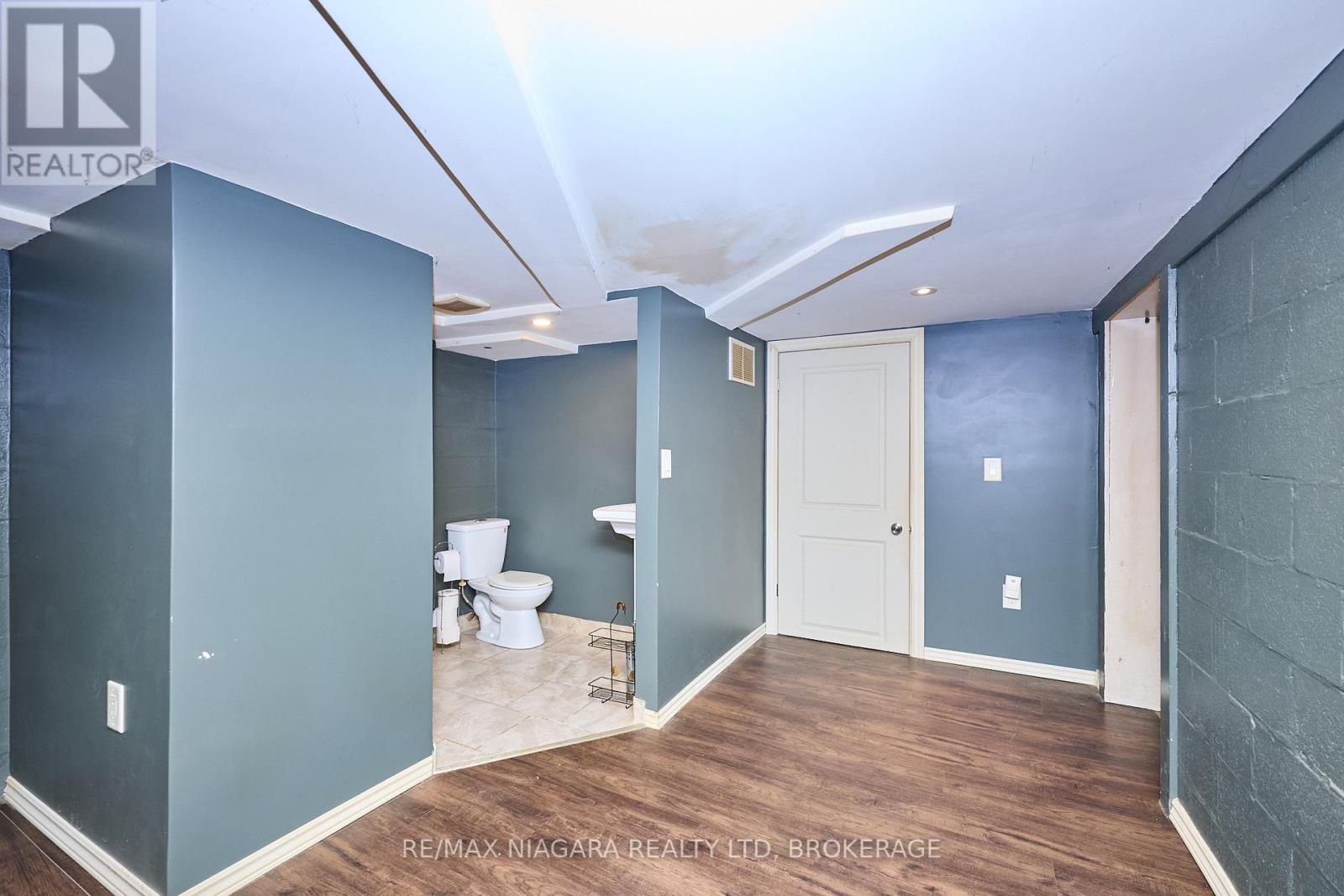 6112 Montrose Road, Niagara Falls, Ontario  L2H 1L2 - Photo 32 - X12372345