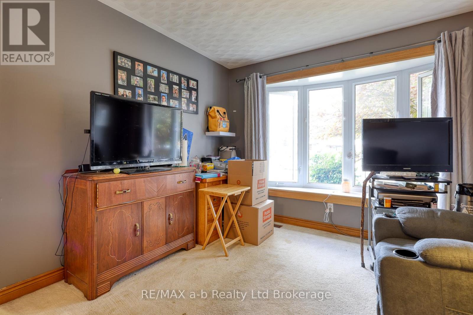 42 John Davies Drive, Woodstock, Ontario  N4T 1N3 - Photo 11 - X12373608