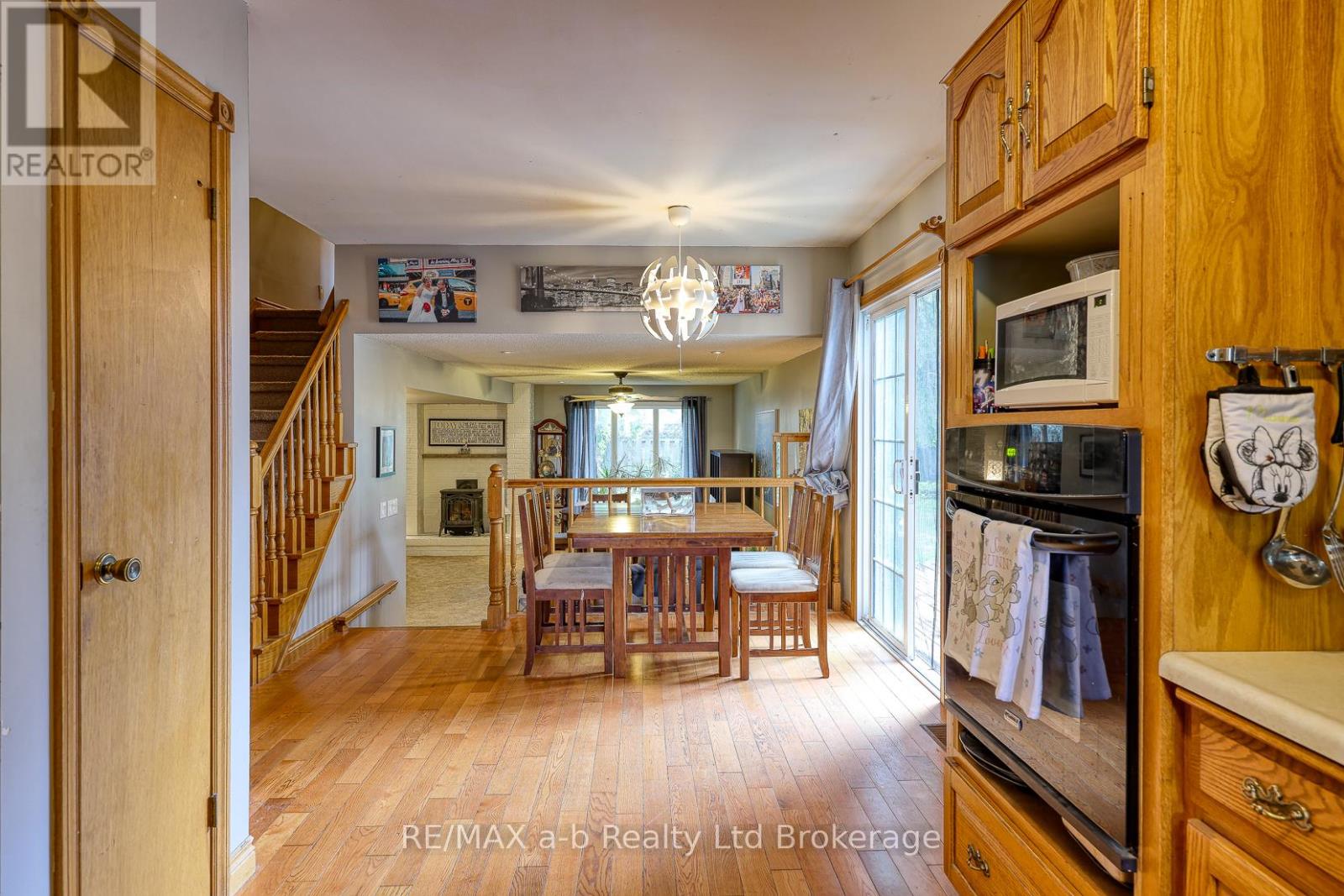 42 John Davies Drive, Woodstock, Ontario  N4T 1N3 - Photo 14 - X12373608