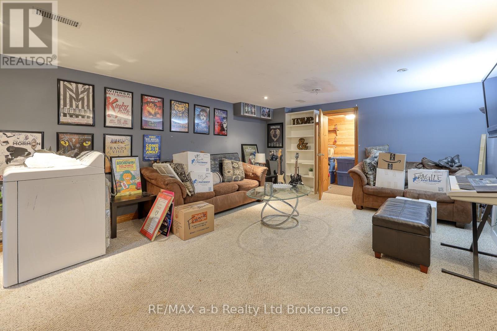 42 John Davies Drive, Woodstock, Ontario  N4T 1N3 - Photo 30 - X12373608