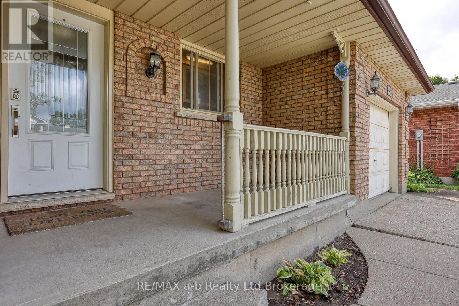 42 John Davies Drive, Woodstock, Ontario  N4T 1N3 - Photo 38 - X12373608