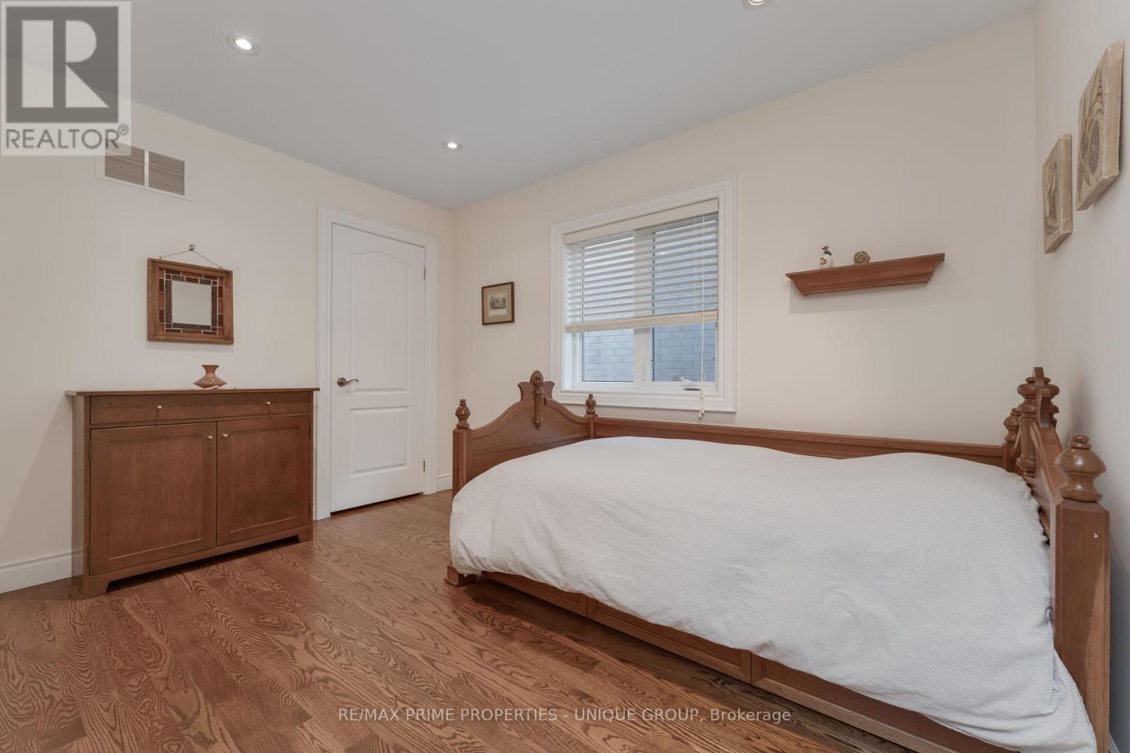 276 Greenfield Avenue, Toronto, Ontario  M2N 3E5 - Photo 25 - C12373392