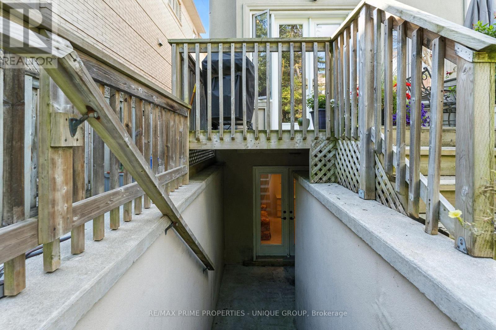276 Greenfield Avenue, Toronto, Ontario  M2N 3E5 - Photo 42 - C12373392