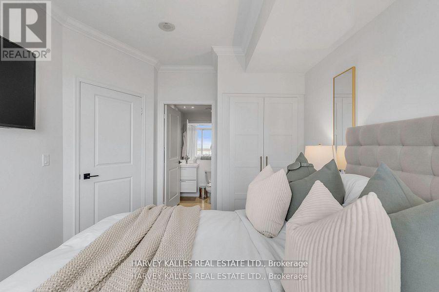 1402 - 21 Grand Magazine Street, Toronto, Ontario  M5V 1B5 - Photo 18 - C12373393