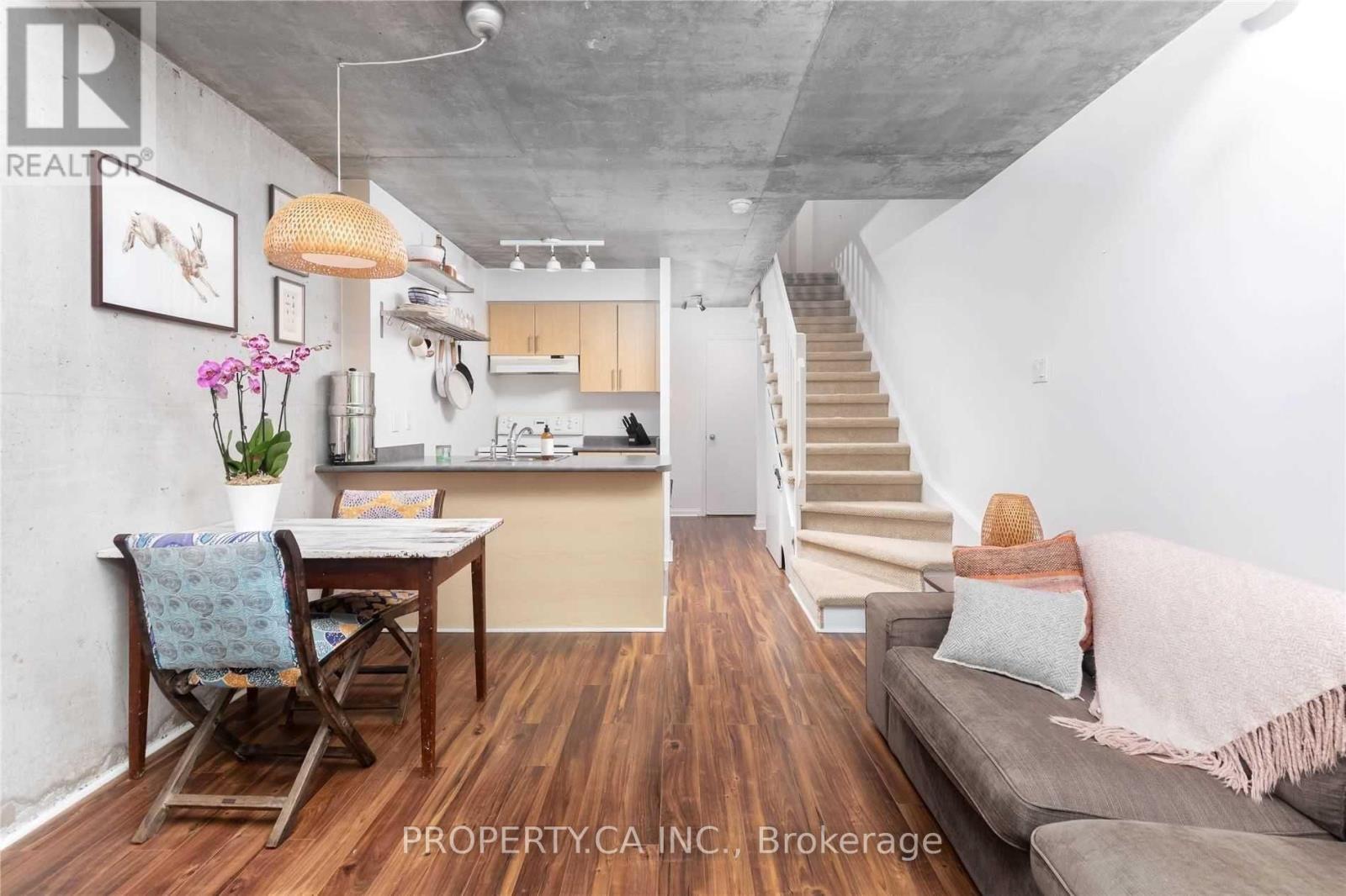 302 - 954 King Street W, Toronto, Ontario  M6K 3L9 - Photo 3 - C12373478