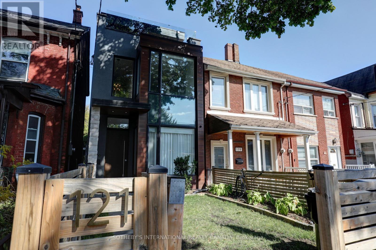 Property at 121 MARKHAM STREET image 2