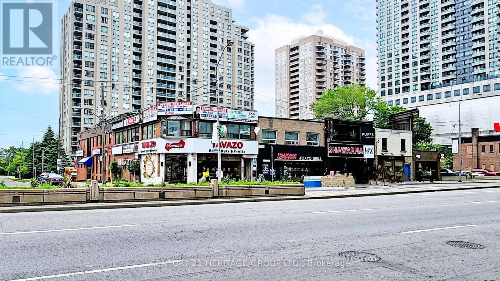 5171 Yonge Street, Toronto, Ontario  M2N 5P5 - Photo 2 - C12373526