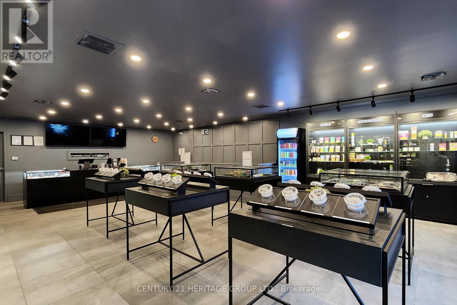 5171 Yonge Street, Toronto, Ontario  M2N 5P5 - Photo 6 - C12373526