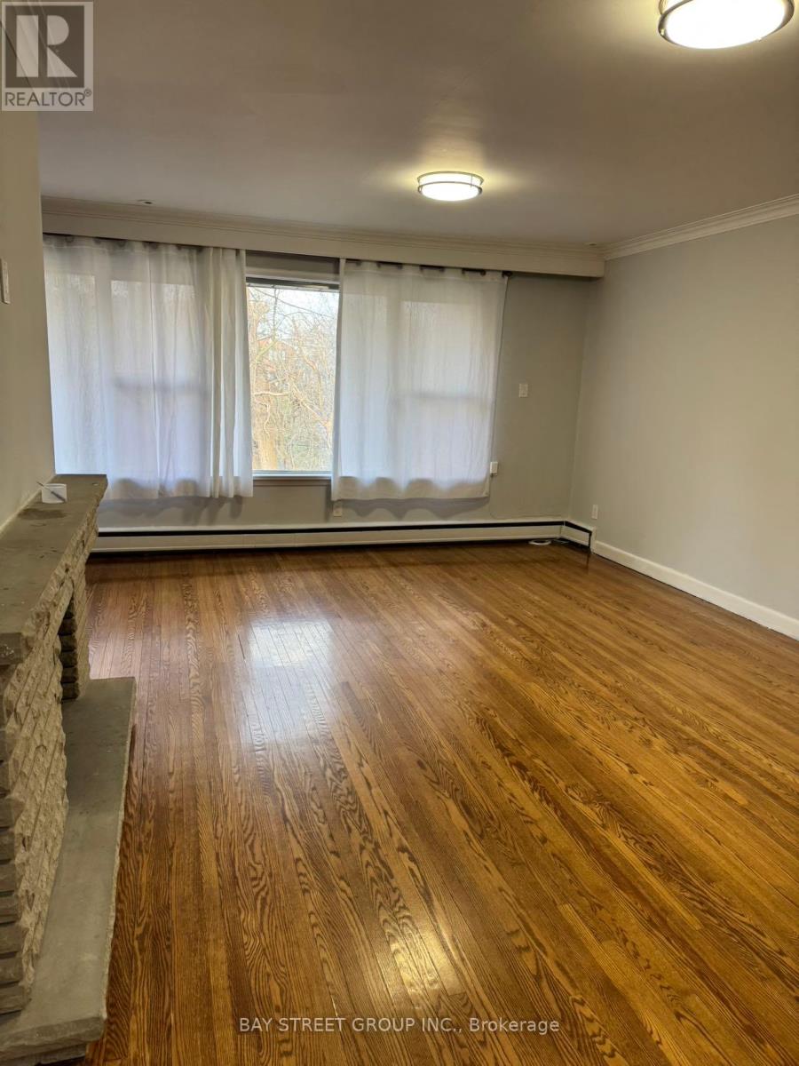 44 Hawksbury Drive, Toronto, Ontario  M2K 1M5 - Photo 4 - C12373527