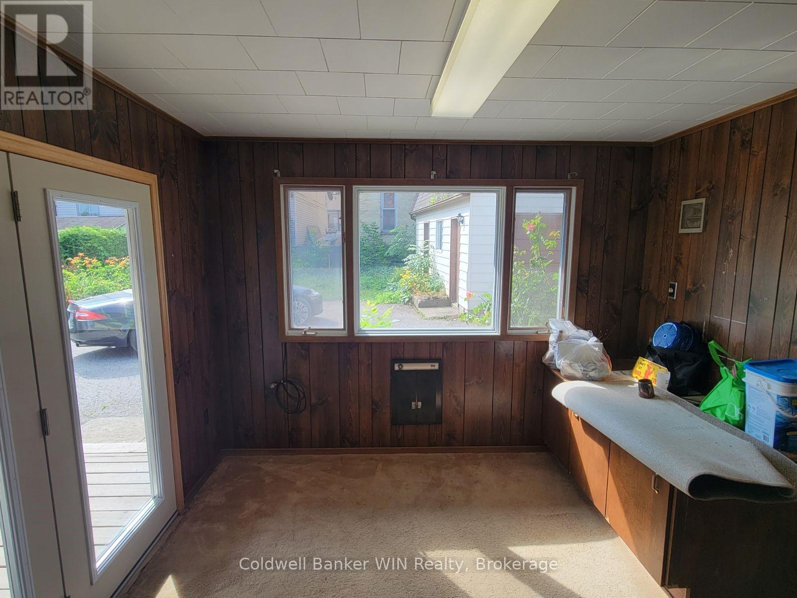 120 King Street E, Wellington North, Ontario  N0G 2L2 - Photo 14 - X12373603