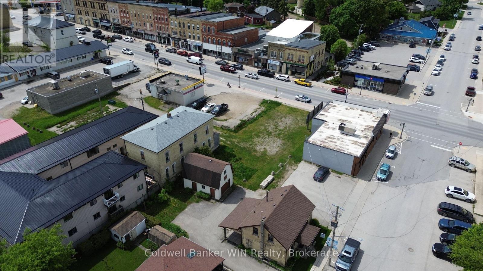 120 King Street E, Wellington North, Ontario  N0G 2L2 - Photo 9 - X12373603