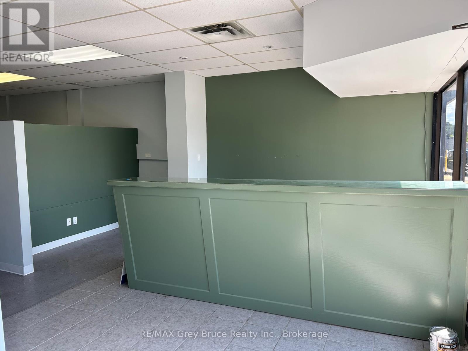 4 - 797 9th Avenue E, Owen Sound, Ontario  N4K 3E6 - Photo 2 - X12373675