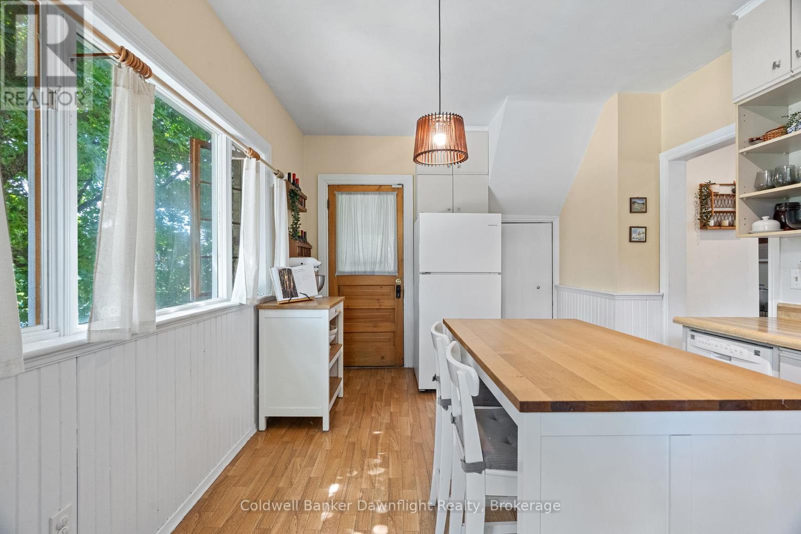 147 Bay Street, Stratford, Ontario  N5A 4K8 - Photo 9 - X12373687