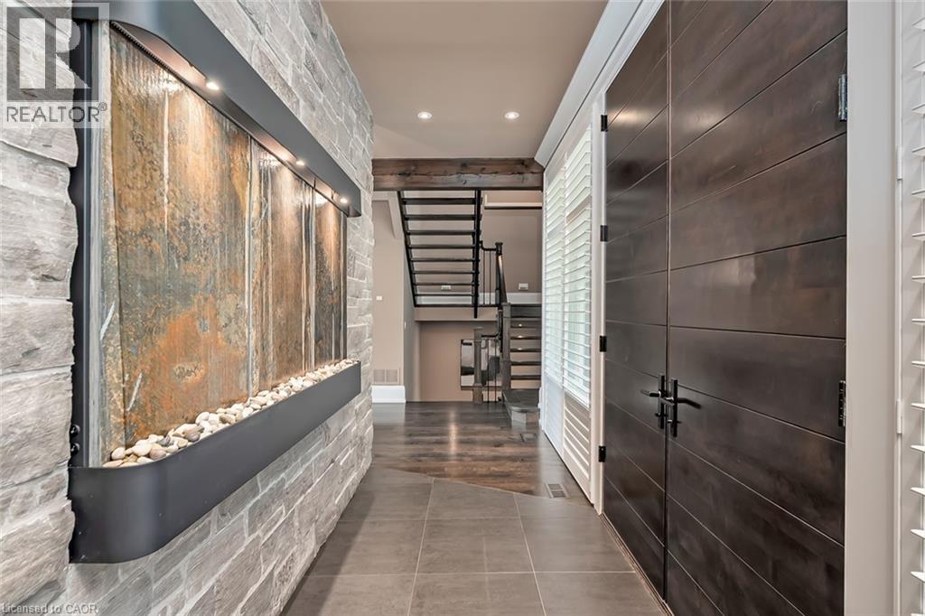 Property at 253 ROSSMORE Boulevard image 4