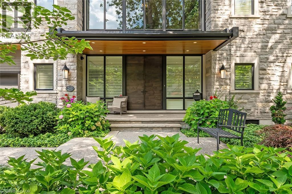 Property at 253 ROSSMORE Boulevard image 3