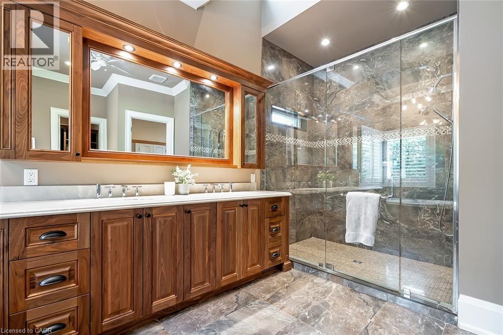 253 Rossmore Boulevard, Burlington, Ontario  L7N 1R4 - Photo 21 - 40761802