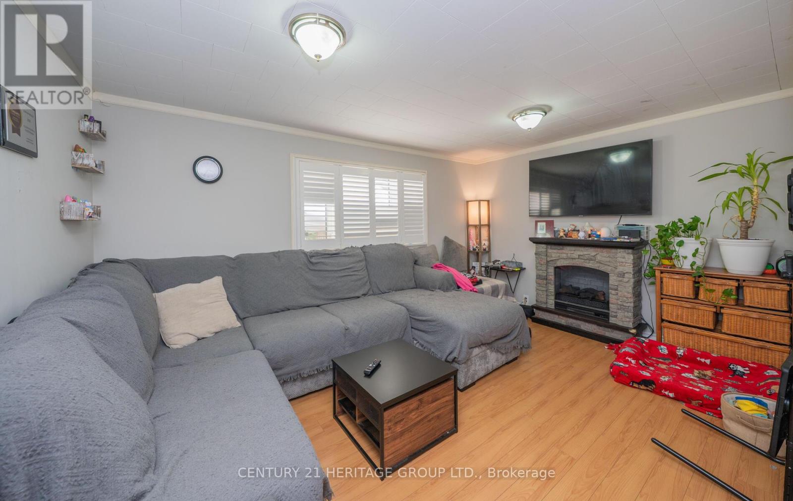 203 Hibbert Avenue, Oshawa, Ontario  L1J 1V4 - Photo 11 - E12373409