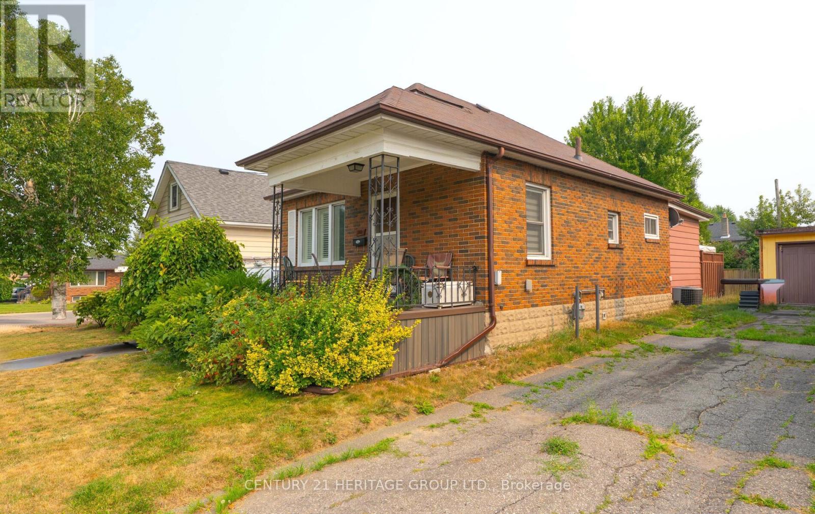 Property at 203 HIBBERT AVENUE image 4