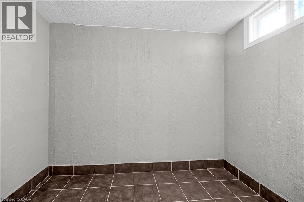 7 Kathleen Court, Hamilton, Ontario  L8T 5B1 - Photo 40 - 40765015