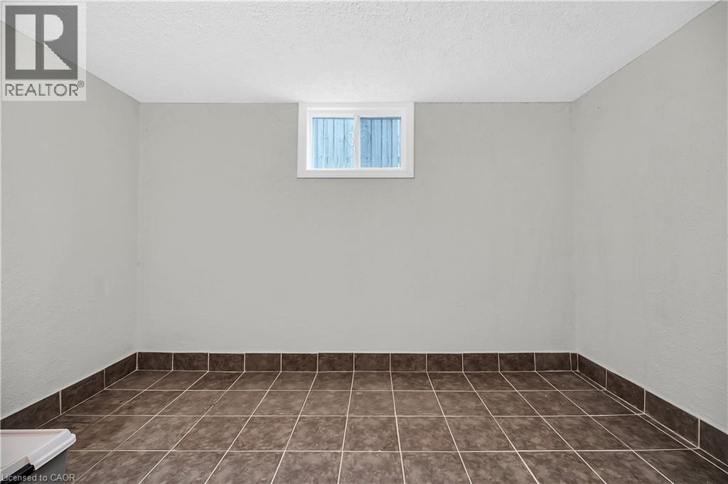 7 Kathleen Court, Hamilton, Ontario  L8T 5B1 - Photo 38 - 40765015