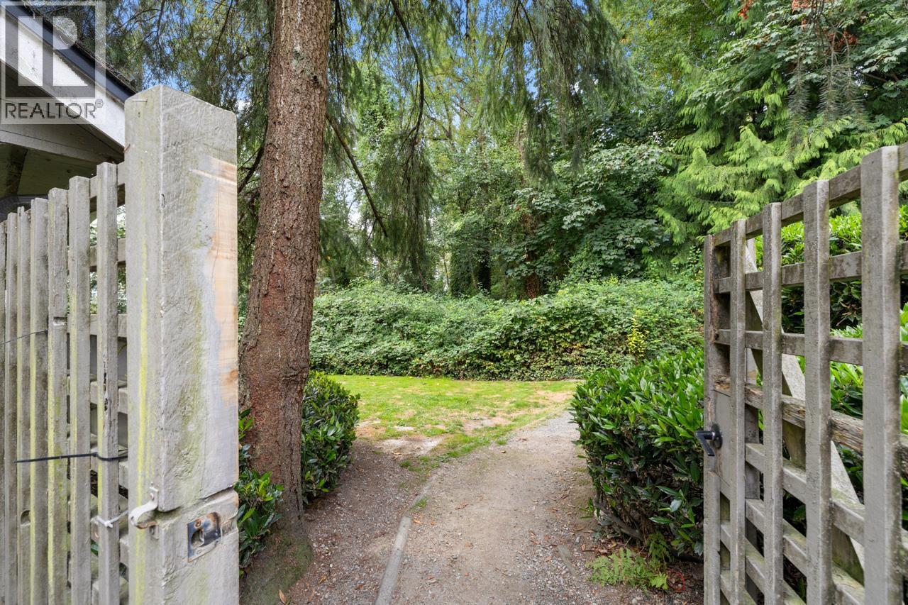 3418 Weymoor Place, Vancouver, British Columbia  V5S 4G5 - Photo 35 - R3041854