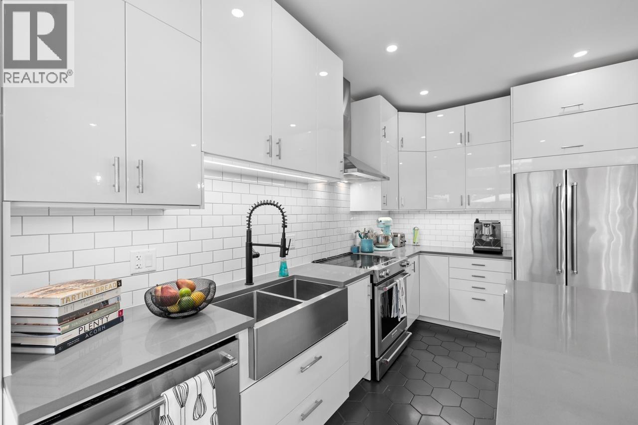 3418 Weymoor Place, Vancouver, British Columbia  V5S 4G5 - Photo 5 - R3041854