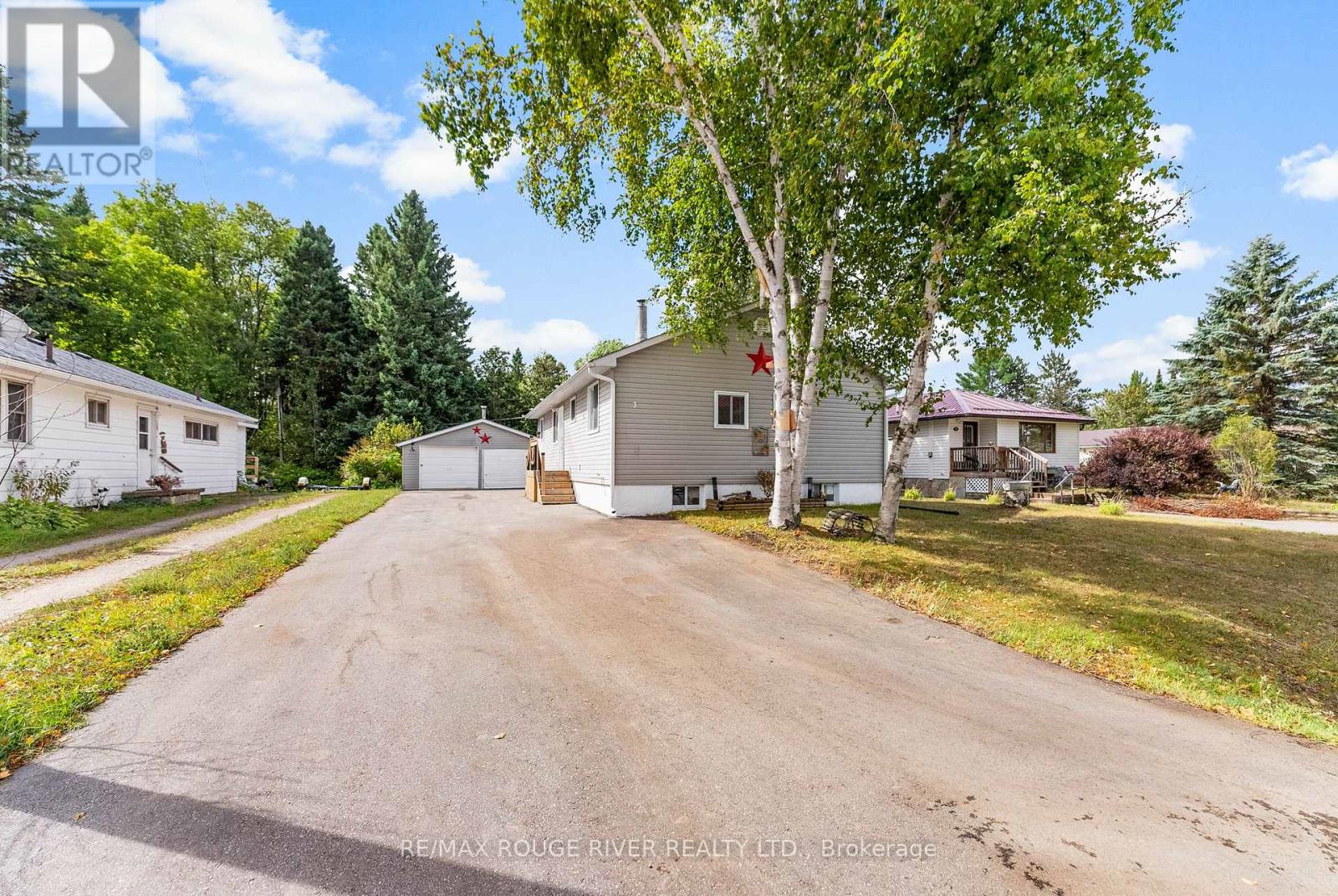 3 SHORT STREET, Highlands East, Ontario