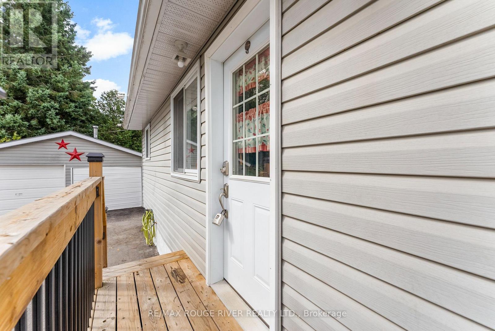 3 Short Street, Highlands East, Ontario  K0L 1M0 - Photo 5 - X12373621