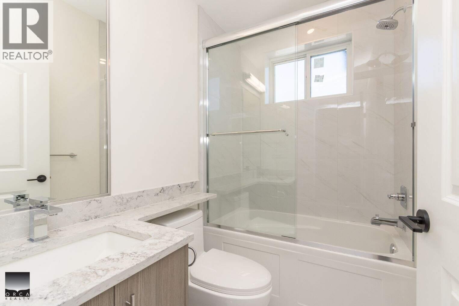 7662 French Street Street, North Vancouver, British Columbia  V6P 4V6 - Photo 6 - R3041853