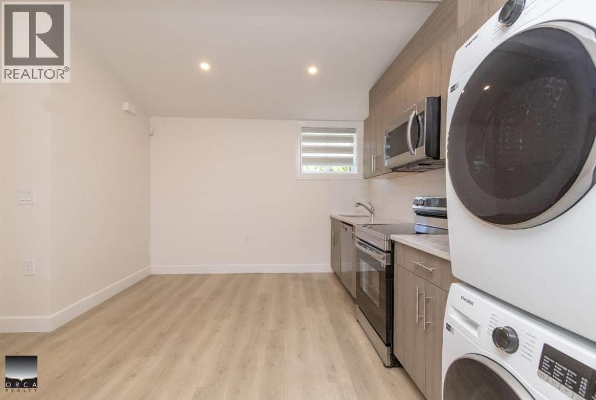 7662 French Street Street, North Vancouver, British Columbia  V6P 4V6 - Photo 8 - R3041853