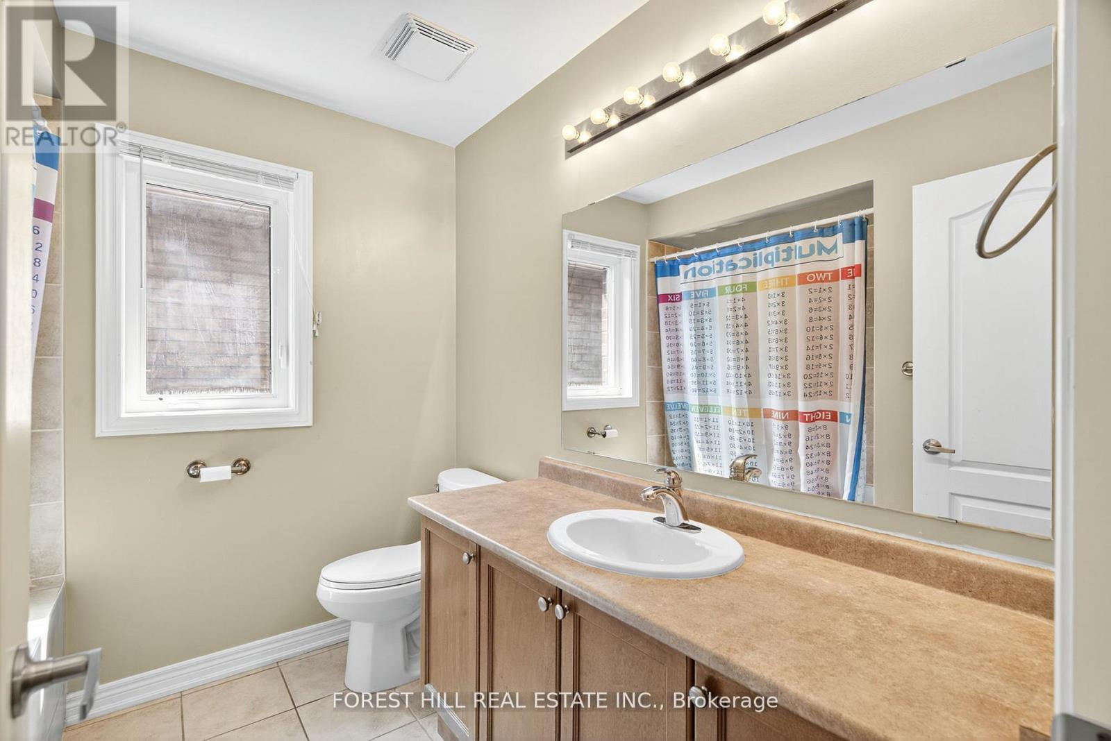 9 Robert Green Crescent, Vaughan (Patterson), Ontario  L6A 0V6 - Photo 17 - N12373452