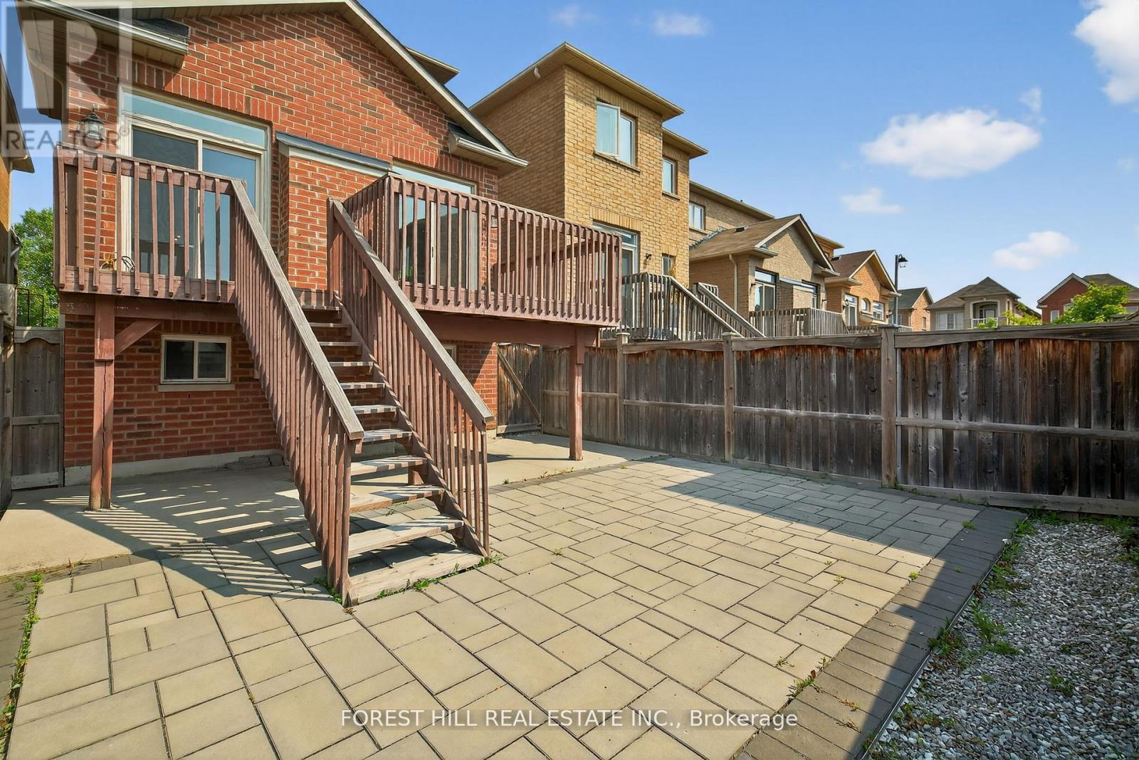 9 Robert Green Crescent, Vaughan (Patterson), Ontario  L6A 0V6 - Photo 34 - N12373452