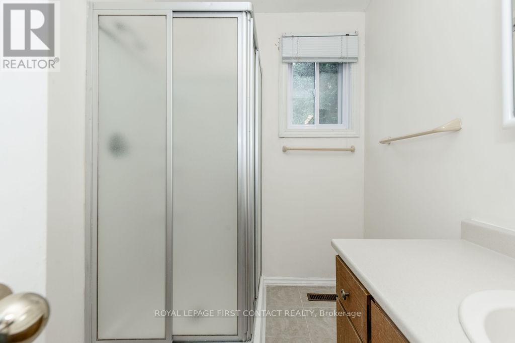 111 Graham Street, Essa, Ontario  L0M 1B0 - Photo 22 - N12373460