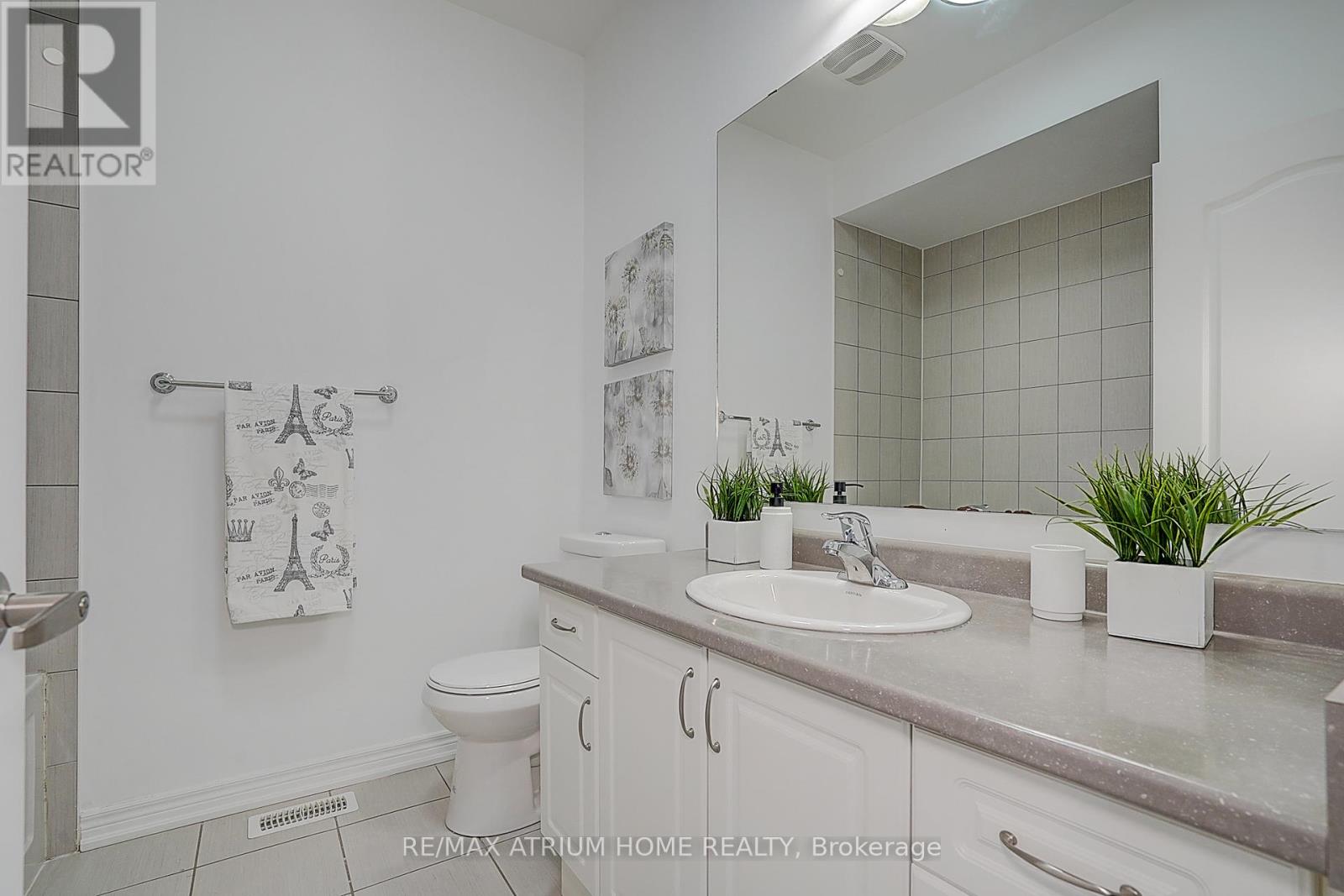 26 Decast Crescent, Markham, Ontario  L6B 1N6 - Photo 32 - N12373579