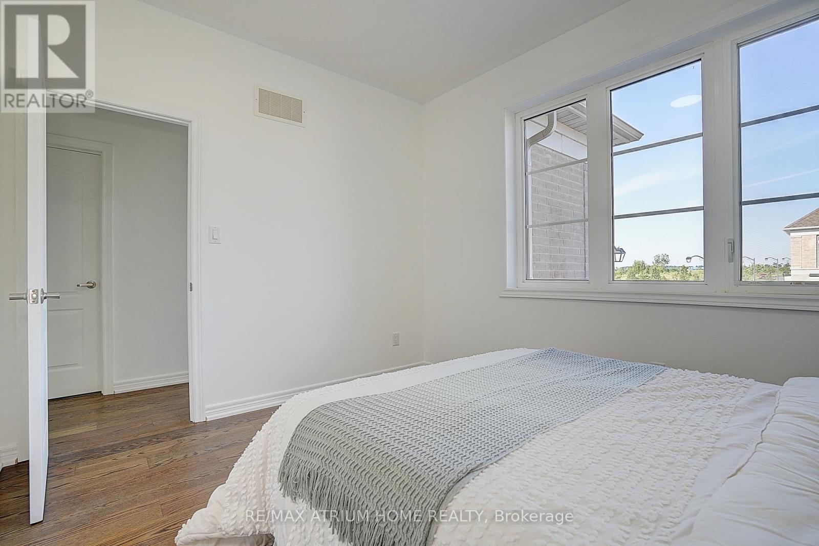 26 Decast Crescent, Markham, Ontario  L6B 1N6 - Photo 34 - N12373579