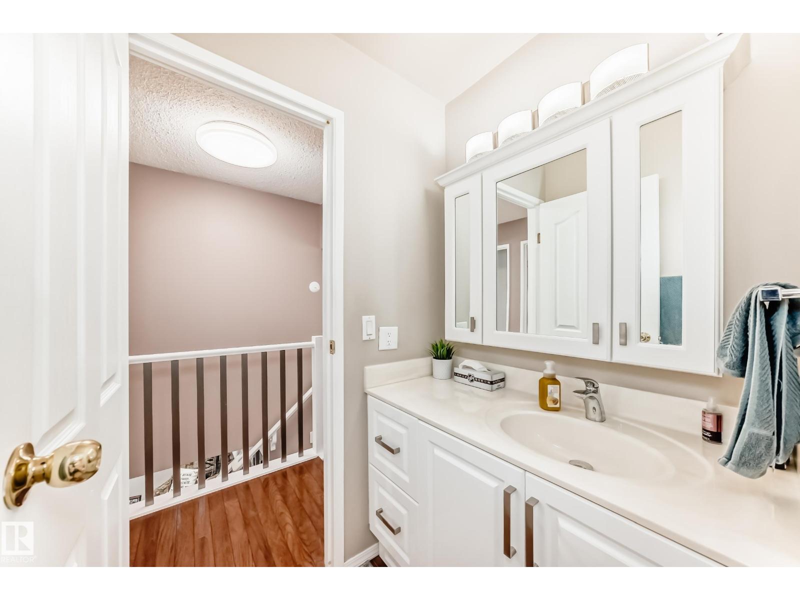 229 Warwick Rd Nw, Edmonton, Alberta  T5X 4R1 - Photo 35 - E4455605