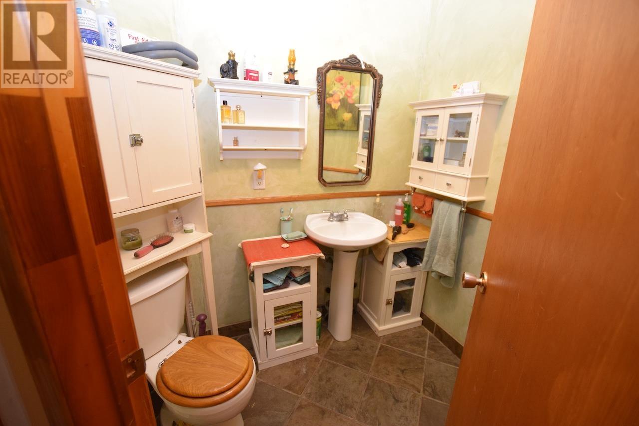 24 Dyke Street And 36 Hudson St, Blind River, Ontario  P0R 1B0 - Photo 11 - SM251526