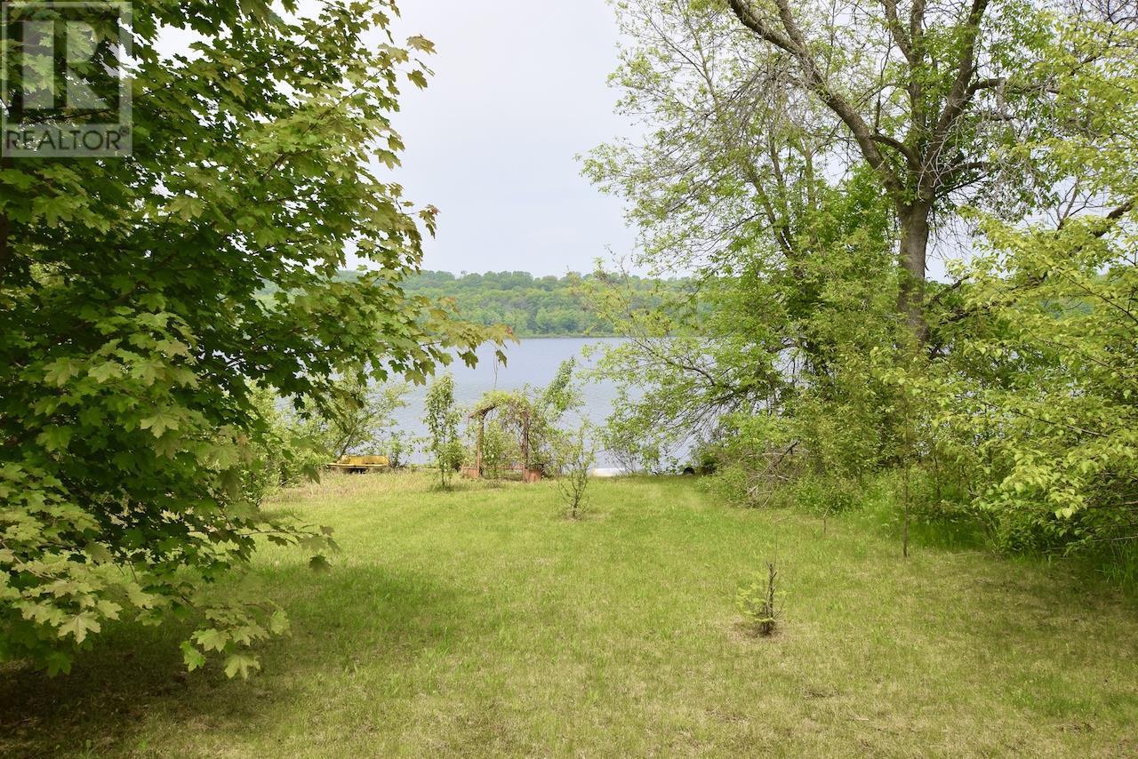 24 Dyke Street And 36 Hudson St, Blind River, Ontario  P0R 1B0 - Photo 4 - SM251526