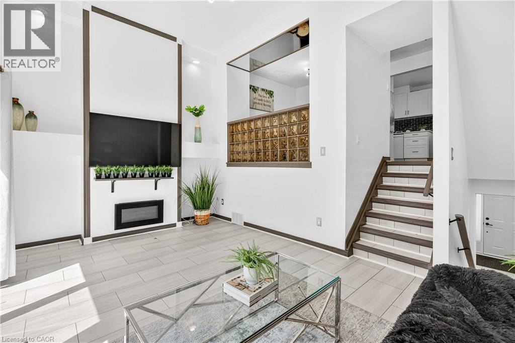 11 Harrisford Street Unit# 70, Hamilton, Ontario  L8K 6L7 - Photo 6 - 40752178