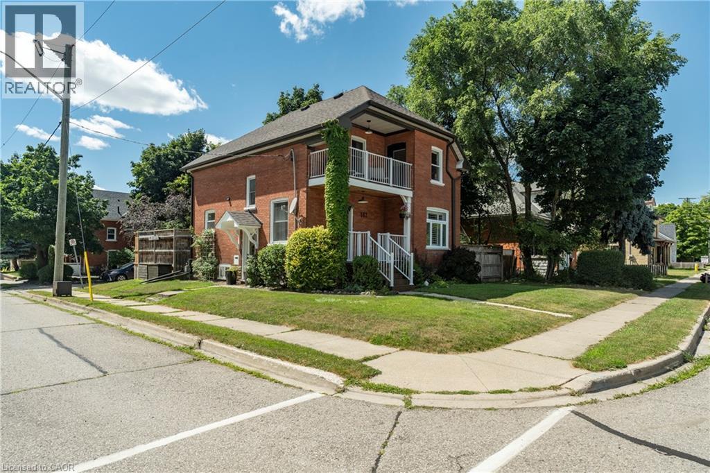 Property at 562 LAUREL Street image 3