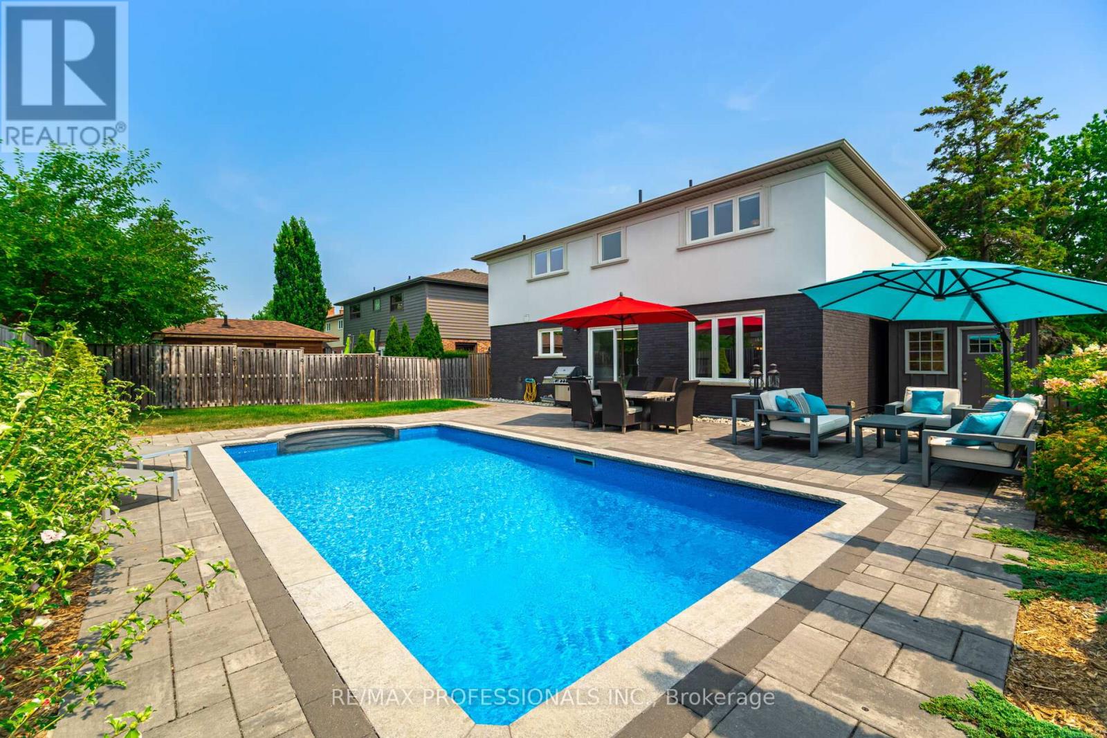 2357 Kenbarb Road, Mississauga (Cooksville), Ontario  L5B 2E9 - Photo 47 - W12373398