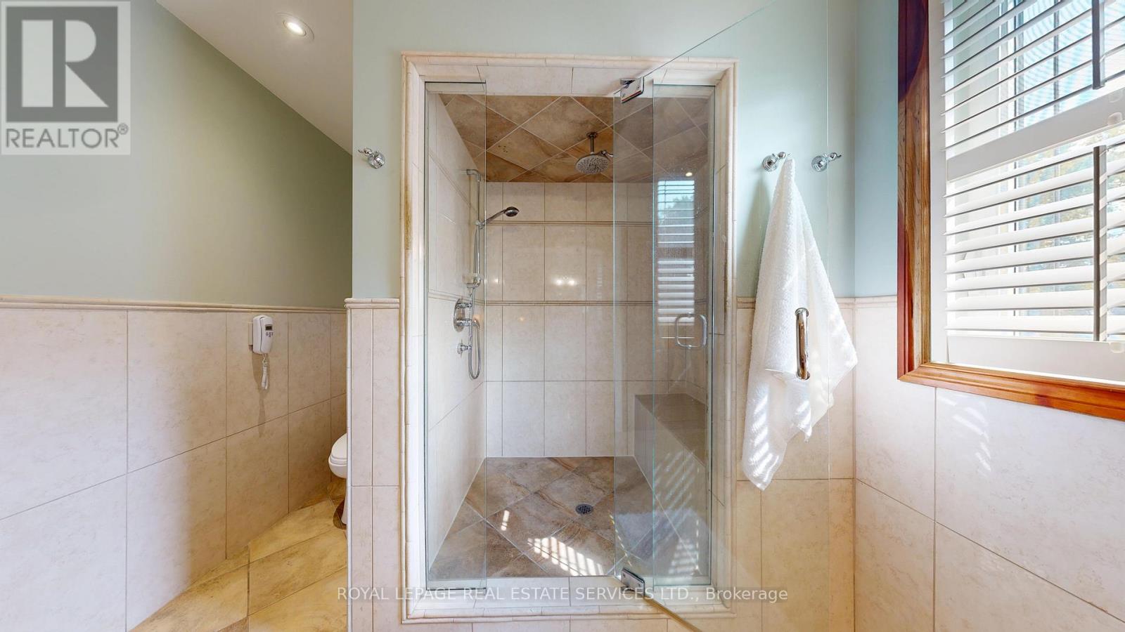 105 Botfield Avenue, Toronto, Ontario  M9B 4E6 - Photo 38 - W12373429
