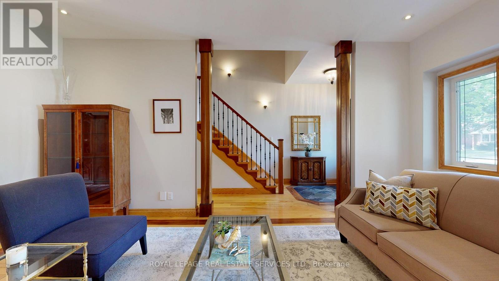 105 Botfield Avenue, Toronto, Ontario  M9B 4E6 - Photo 8 - W12373429